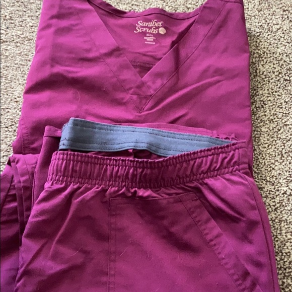 Sanibel Scrub Set - Picture 3 of 3